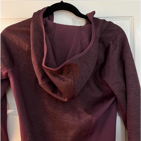 The North Face zip up hiking jacket - Picture 3 of 4